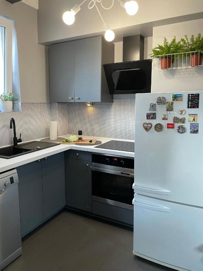 Grey Gucci Apartment City Center Varsovie Extérieur photo