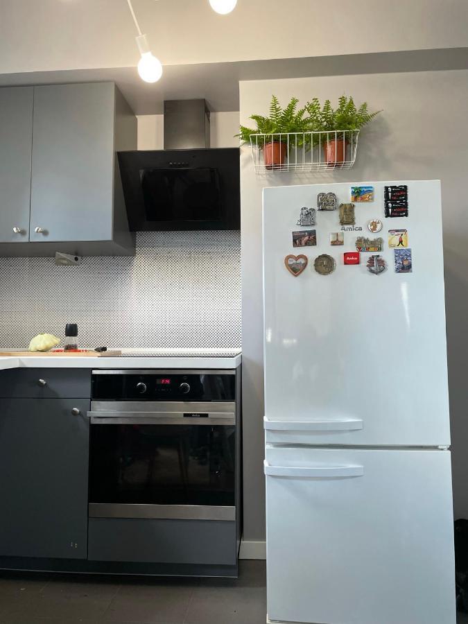 Grey Gucci Apartment City Center Varsovie Extérieur photo